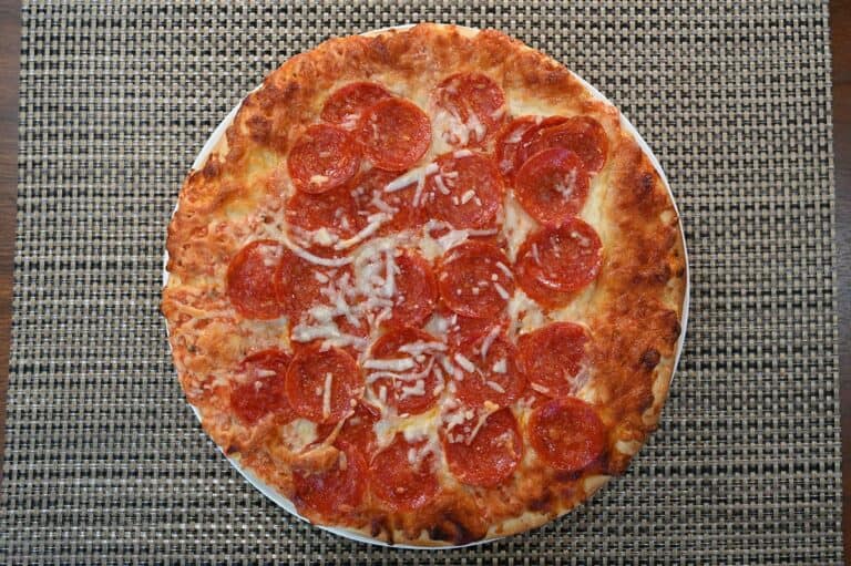 costco-kirkland-signature-pepperoni-pizza-review-costcuisine