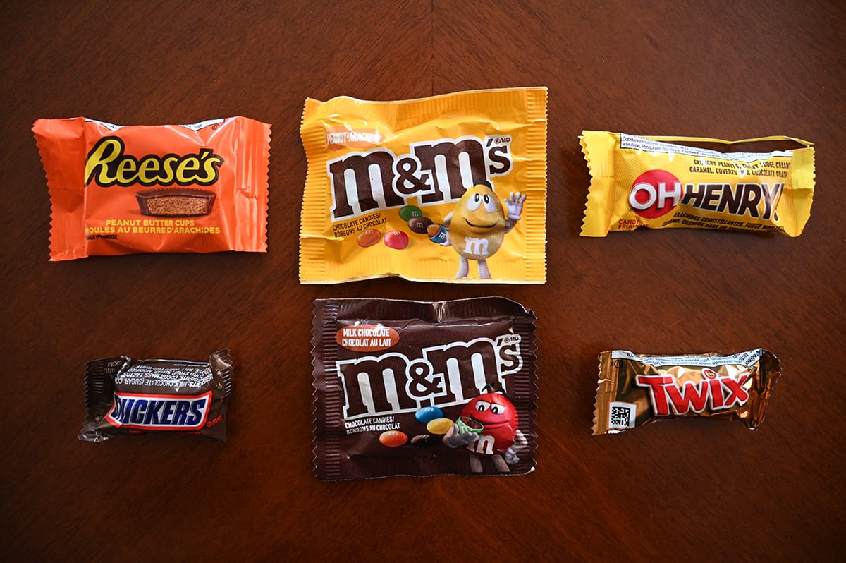 Kirkland Signature All Chocolate Candy Pieces Bulk Assortment for  Halloween, Parties, School: 150 Pcs (5.6 lbs)